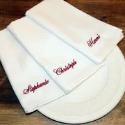 MIt Name bestickte Serviette